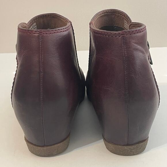 Dansko Red and Brown Ankle Booties Sleek Design - Picture 7 of 16